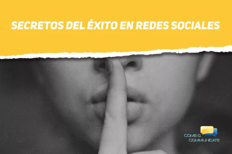 Primer plano de una mujer llevándose el dedo a los labios haciendo el gesto de silencio