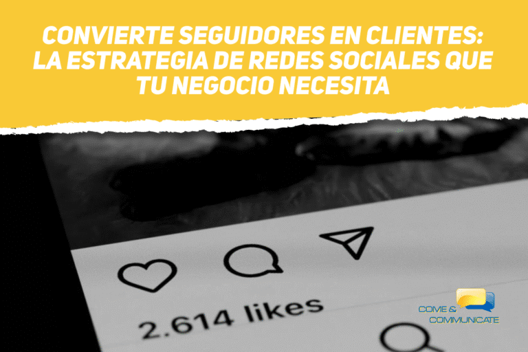 Primer plano de un smartphone para ejecutar una estrategia de redes sociales, rodeada de iconos flotantes y la cifra de 2.614 likes.