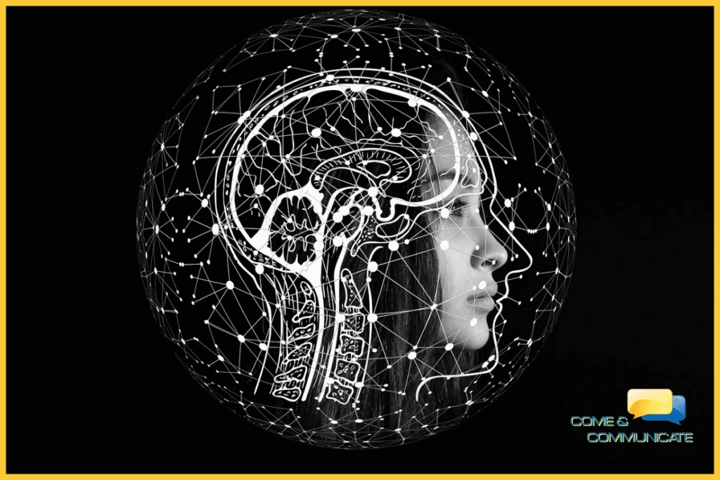 Imagen superpuesta de la cara de una mujer con la radiografía de su cerebro.